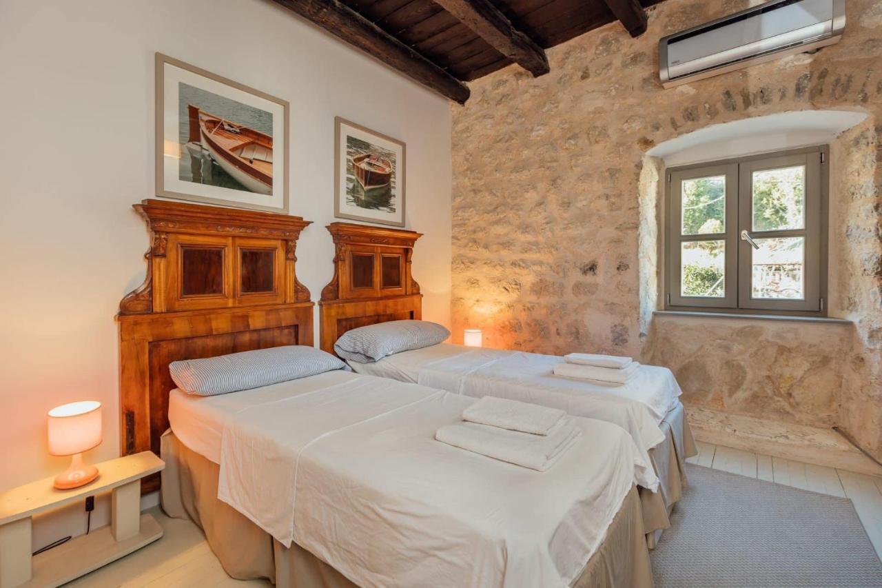 18Th Century Villa In The Unesco Bay Of Kotor Buitenkant foto